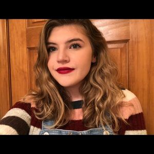 Meet your Posher, Ally